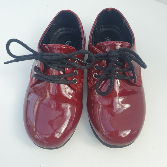 Ki.té.toi Other - Ki.té.toi Burgundy Patent Girls Lace Up Shoes